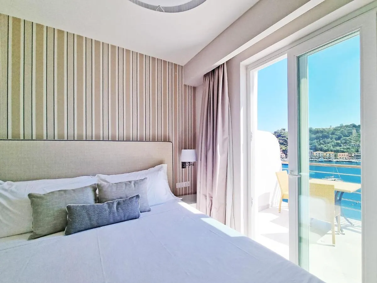 Hotel Plaza Porto Azzurro