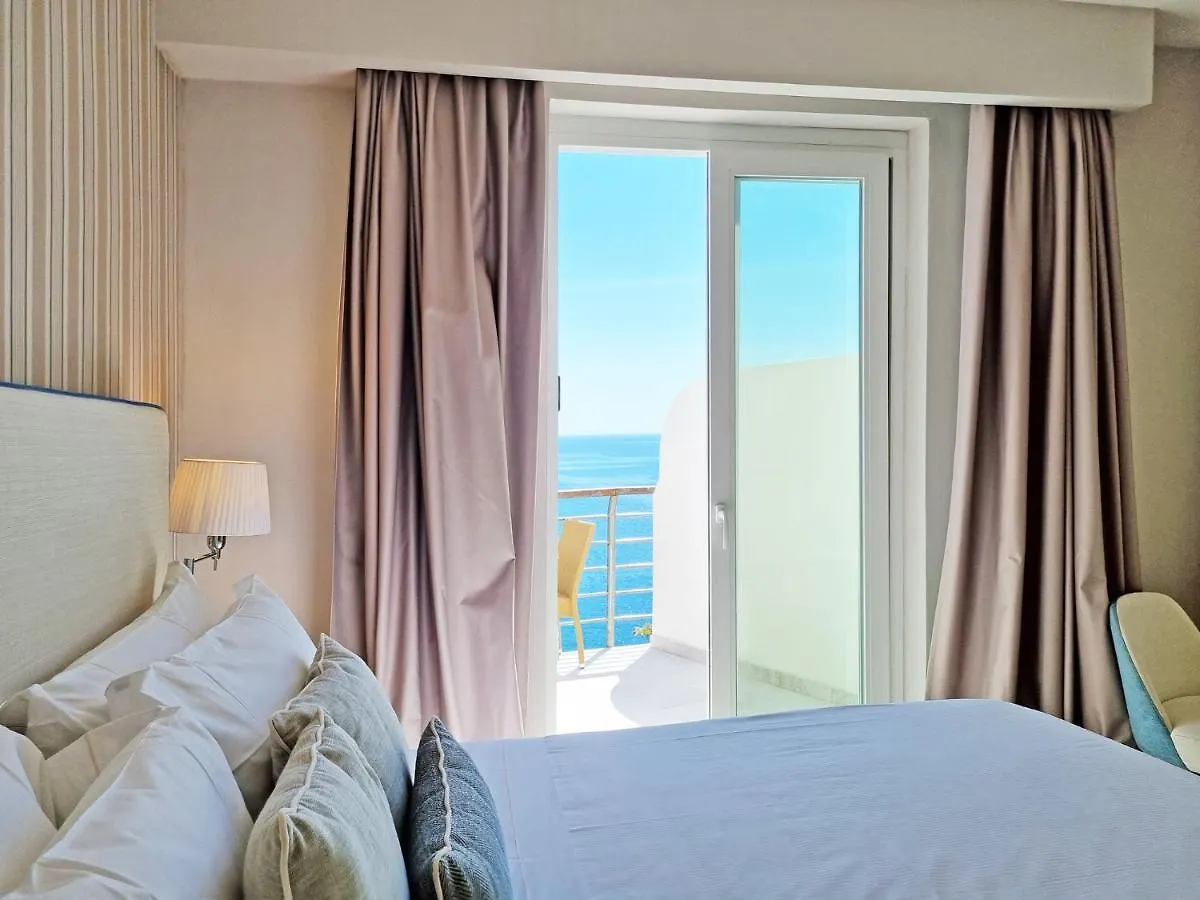 Hotel Plaza Porto Azzurro