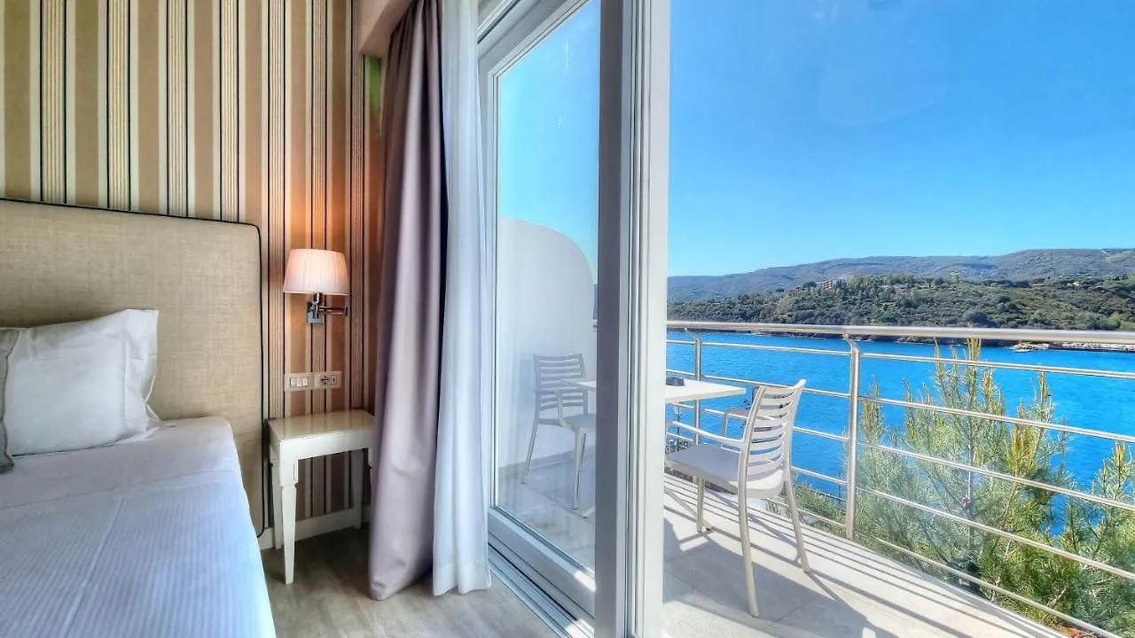 Hotel Plaza Porto Azzurro