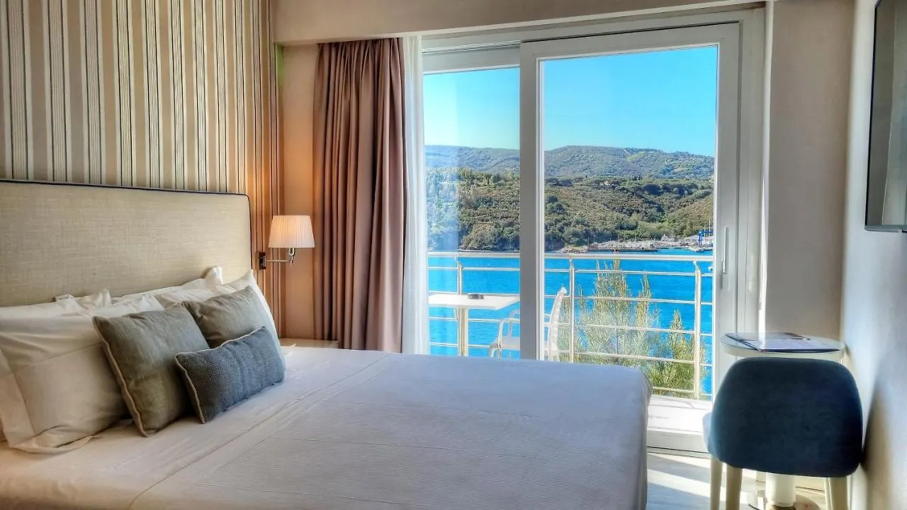 Hotel Plaza Porto Azzurro
