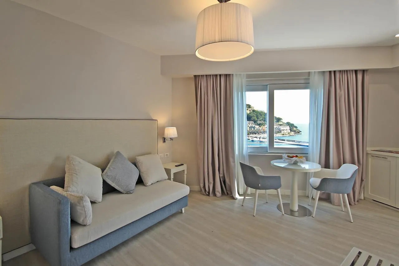 Hotel Plaza Porto Azzurro