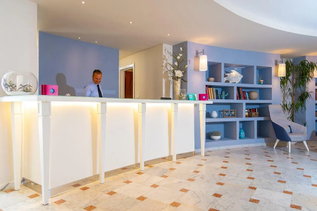 Hotel Plaza Porto Azzurro