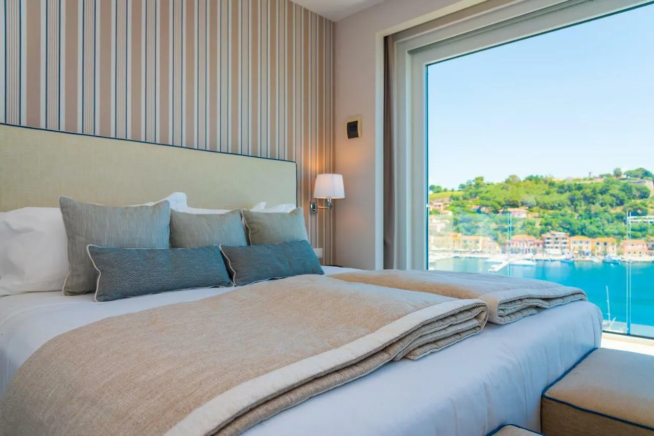 Hotel Plaza Porto Azzurro